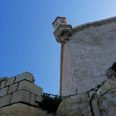 Apartman Historical In Bormla
