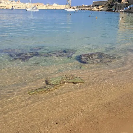 Apartment Historical In Bormla *