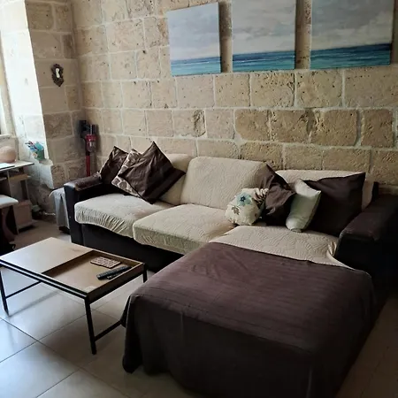 Apartment Historical In Bormla *