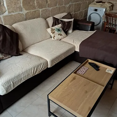 Old Refurbished In Bormla * Cospicua