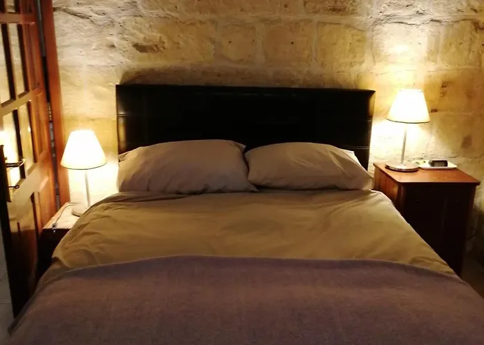 Historical In Bormla