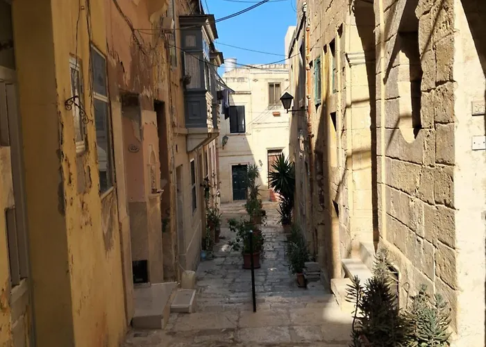 Historical In Bormla *