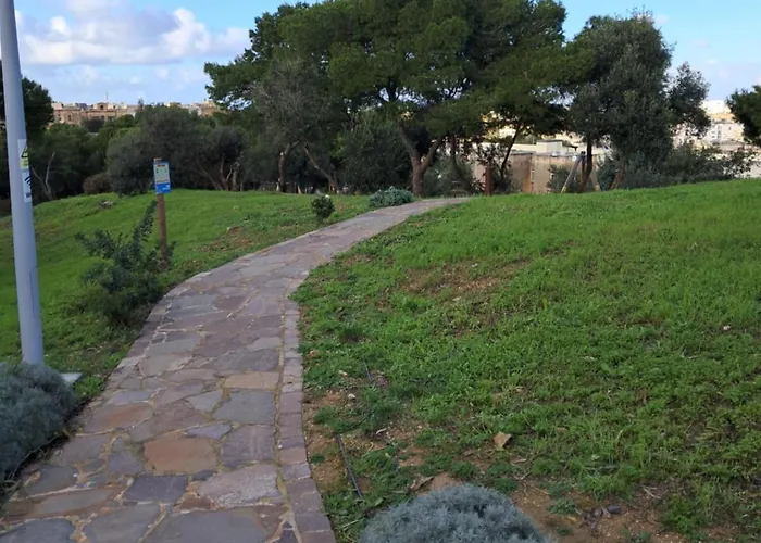 Historical In Bormla Apartament Cospicua